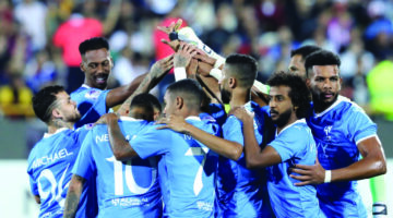 الهلال في ورطة.. قائمة الغائبين عن مباراة ضمك تتسع