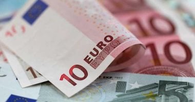 سعر اليورو اليوم الأحد 27 أبريل 2025 أمام الجنيه منتصف التعاملات بالبنوك المصرية –  سبق 24