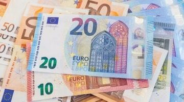 سعر اليورو اليوم الثلاثاء 29 أبريل 2025 يغلق على استقرار أمام الجنيه –  سبق 24
