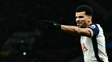 ليفربول ضد توتنهام.. سولانكى يفتتح التهديف فى الدقيقة 12 “فيديو” –  سبق 24
