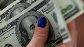 سعر الدولار فى البنك الاهلى يسجل 50.78 للشراء اليوم الثلاثاء 29-4-2025  –  سبق 24