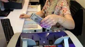 في التعاملات المسائية.. أسعار الدولار والعملات الأجنبية اليوم الإثنين 28 – 4 – 2025 –  سبق 24