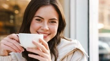 أبراج شكلها في العشرينات رغم إنها عدت الأربعين.. دايما محافظين على شبابهم  –  سبق 24