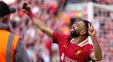 مساهمة واحدة تفصل محمد صلاح عن صدارة قائمة تاريخية في الدوري الإنجليزي –  سبق 24