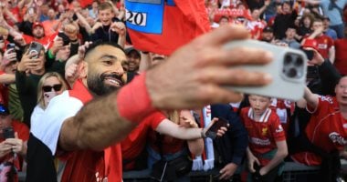 محمد صلاح يكشف سر السيلفي مع الجماهير.. ويؤكد: التتويج أمر لا يُصدق – سبق 24