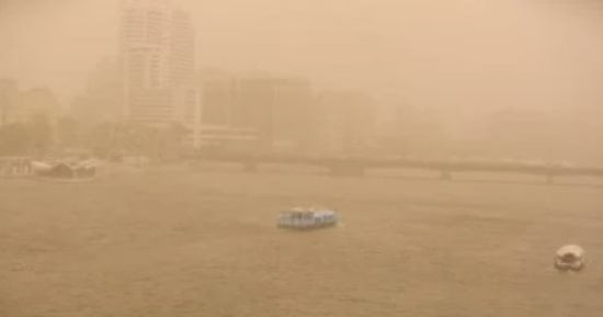 لو خارج النهارده.. ملابس وإكسسوارات يجب ارتدائها للحماية من غبار العاصفة – سبق 24