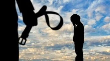 يوم الضرب.. أمراض نفسية وجسدية تصيب الأطفال بسبب العنف  –  سبق 24