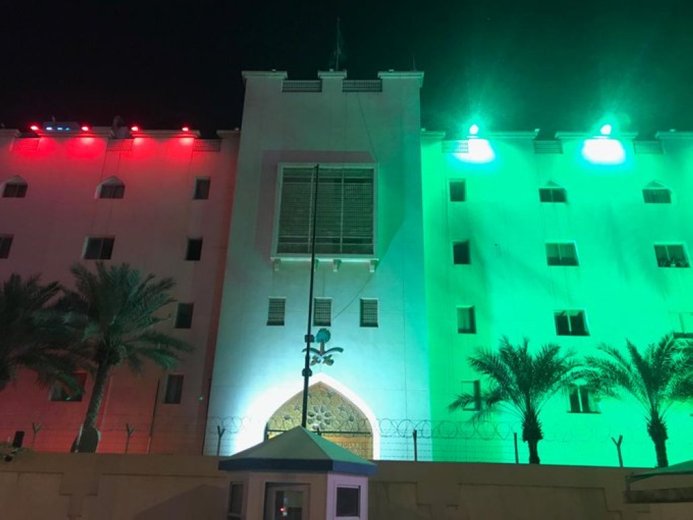 بإشراف السفير.. السفارة لدى البحرين تعلن استقبال المواطنين يوميًا