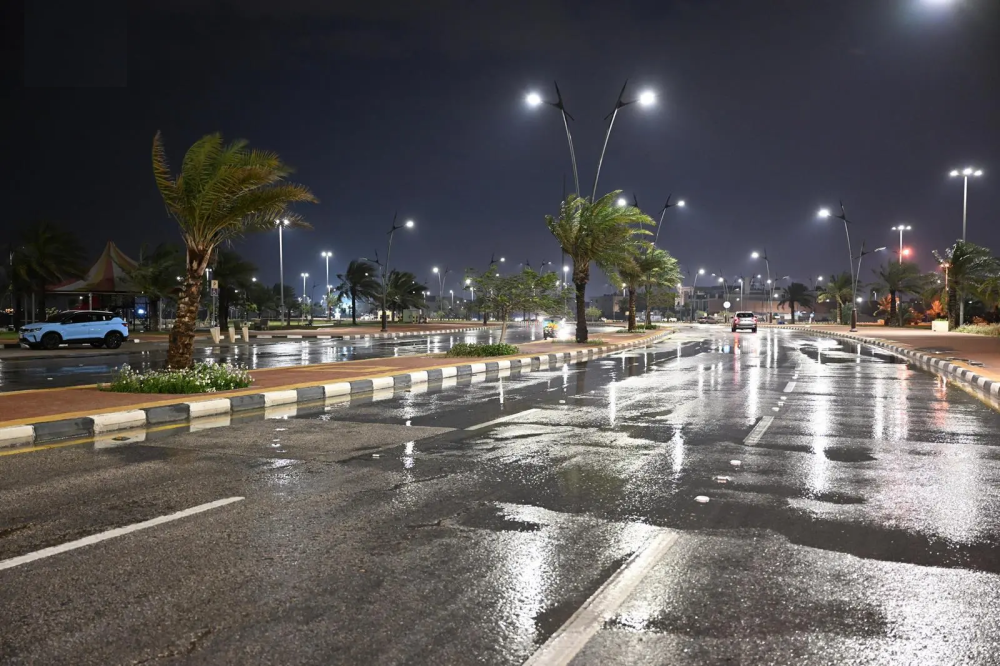طقس المساء.. أمطار خفيفة على أجزاء من منطقة الرياض