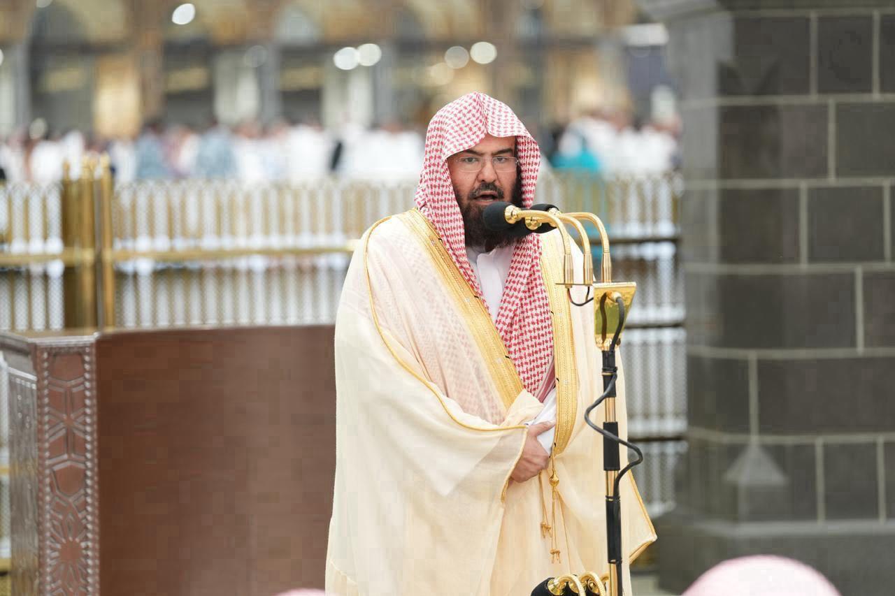 السديس: تمسكوا بالكتاب والسنة وابتعدوا عن الابتداع والإحداث في الدين