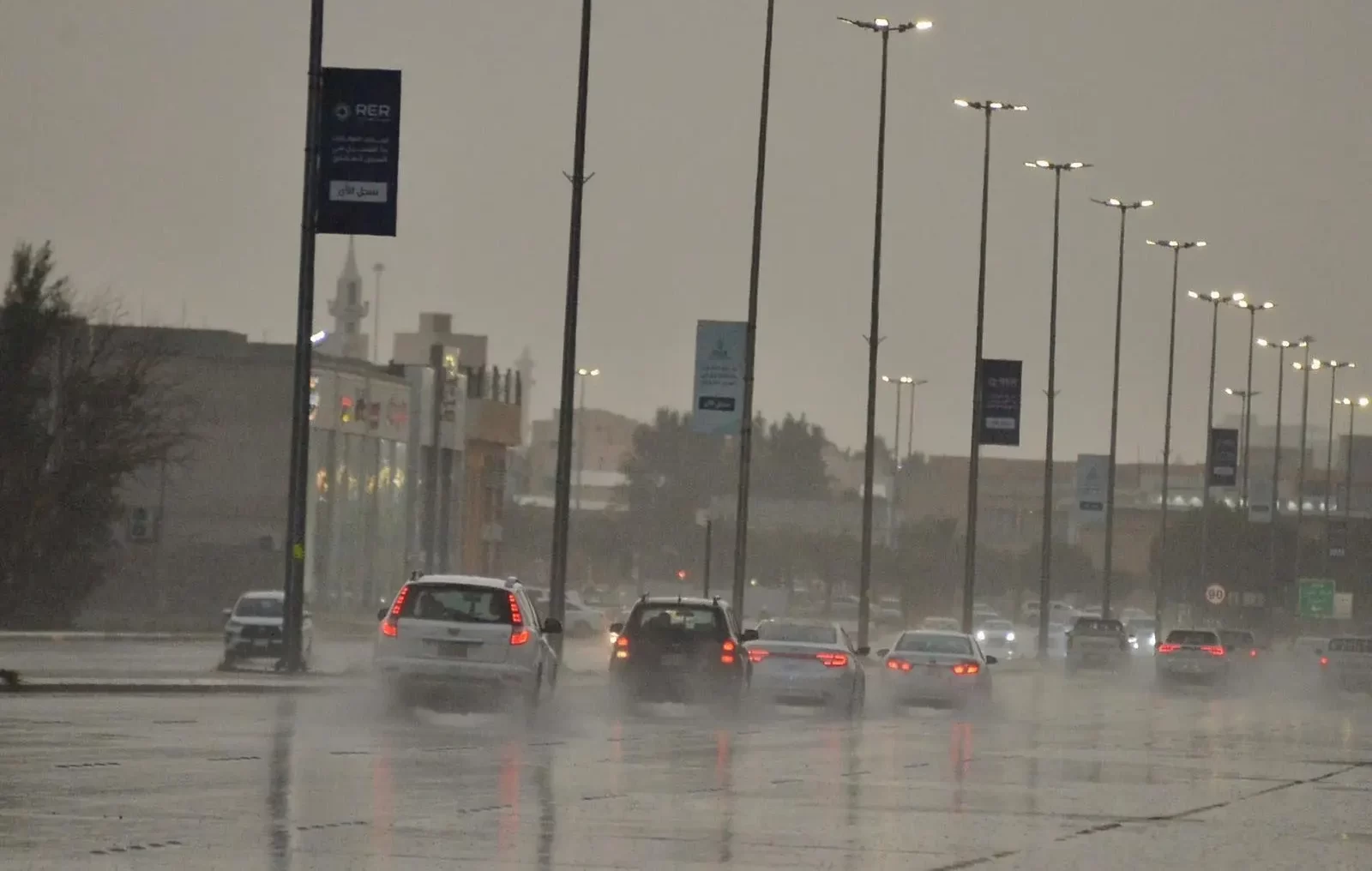 توقعات الطقس اليوم: أمطار رعدية على عدة مناطق
