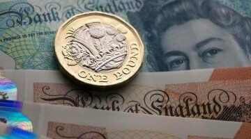 استقرار سعر الجنيه الإسترليني اليوم الجمعة 16-5-2025 فى البنوك المصرية –  سبق 24