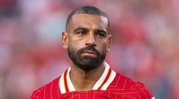 محمد صلاح يهنئ بوستيكوجلو وتوتنهام بعد التتويج بلقب الدوري الأوروبي –  سبق 24