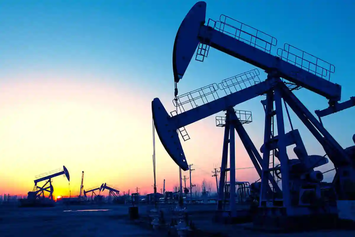 سهم أرامكو السعودية يصعد 1% اليوم الإثنين رغم هبوط أسعار النفط العالمية