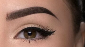5 خطوات لعمل ميكب عيون ناعم.. لنظرة ساحرة ومكياج احترافى –  سبق 24