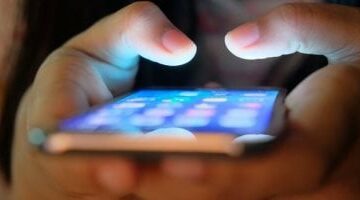 “شعبة المحمول” تطلب لقاء مع “تنظيم الاتصالات” لبحث آليات تطبيق تسجيل الهواتف –  سبق 24