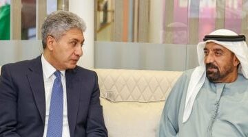 وزير السياحة يلتقي رئيس هيئة الطيران المدني الإماراتية لبحث تعزيز التعاون –  سبق 24