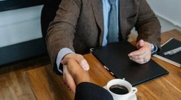 عيد العمال.. إزاى تطلب إجازة من مديرك وتضمن موافقته؟ –  سبق 24