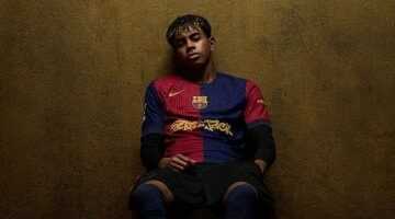 برشلونة يكشف عن قميصه الجديد قبل الكلاسيكو.. صور –  سبق 24