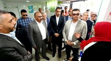 وزير الإسكان ومحافظ السويس يتفقدان محطتي رفع صرف صحى بحي السويس –  سبق 24