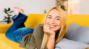 لو بتحب تقضى الويك إند لوحدك فى البيت.. 7 حاجات هتخليك مفرفش ورايق –  سبق 24