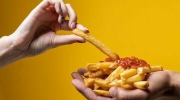 اليوم العالمي للامتناع عن الحمية الغذائية.. 3 أبراج مستحيل تعمل دايت –  سبق 24
