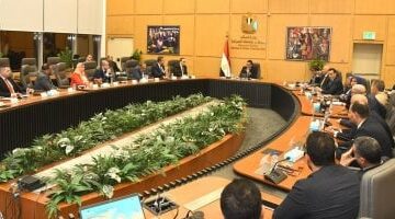 وزير الإسكان يلتقي مجلس إدارة غرفة صناعة التطوير العقارى باتحاد الصناعات المصرية –  سبق 24