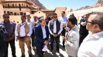 وزير الإسكان يزور “دير سانت كاترين” بمنطقة وادى الدير –  سبق 24