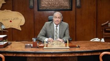 رئيس كهرباء شمال القاهرة يقود حملة لضبط سارقى التيار بشارعى عباس العقاد ومكرم عبيد –  سبق 24
