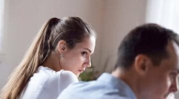 اعرف كل برج بيعبر عن غيرته إزاى.. صمت ومواجهة وغضب –  سبق 24