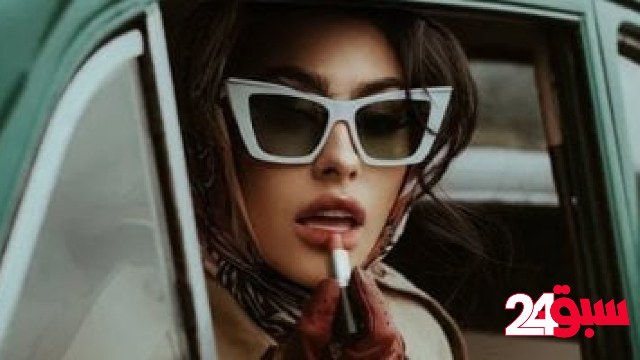 محتارة ومش عارفة تختارى.. اعرفى لون أحمر الشفاه المناسب لبشرتك – سبق 24
