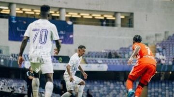 العين ضد عجمان.. إنذار وليد أزارو الأبرز في شوط سلبى بالدورى الإماراتى –  سبق 24