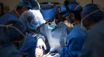 زراعة مثانة بشرية: أمريكا تسجل أول نجاح عالمي في عملية جراحية فريدة