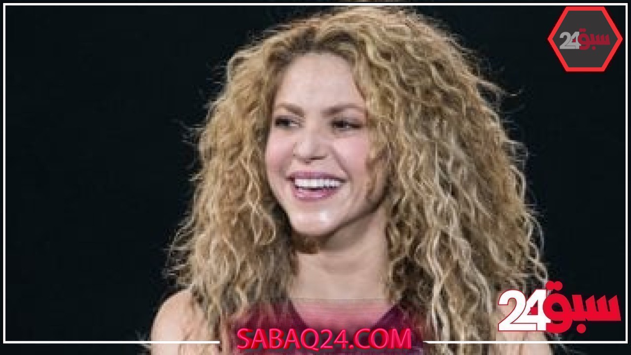 طلعت لسانها للجمهور.. شاكيرا تتعرض لموقف محرج على المسرح بكندا.. فيديو – سبق 24
