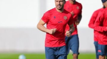 طارق حامد لاعب ضمك يصدم الزمالك