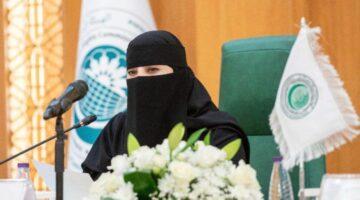 البروفيسورة نورة الرشود تتقلد ميدالية اليوبيل لحقوق الإنسان من رئيس أذربيجان