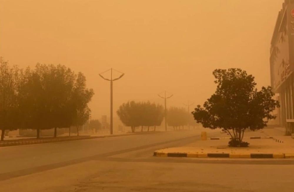 إنذار أحمر.. عواصف ترابية في الرياض