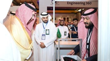 صور.. المعرض الهندسي بجامعة الملك عبدالعزيز يبرز إبداعات الطلاب