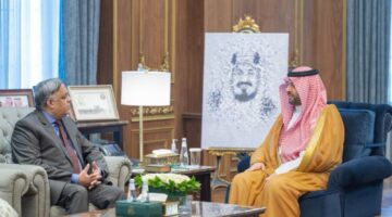 أمير الحدود الشمالية يستقبل سفير الهند لدى المملكة