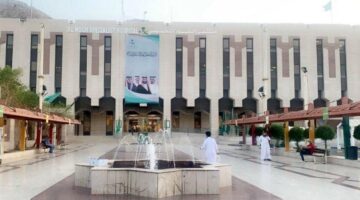 مكة المكرمة.. جراحة عاجلة تنهي معاناة مقيمة من تسرب السائل النخاعي
