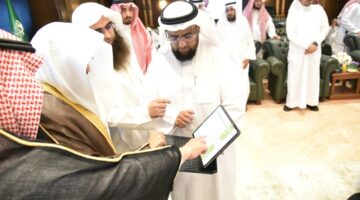“السديس” يطلق مبادرة “خدمة زائرينا شرف لمنسوبينا” لتعزيز رحلة الحجاج