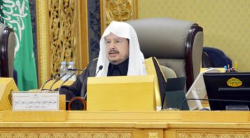 تعاون برلماني.. رئيس مجلس الشورى يبدأ زيارة رسمية إلى مصر