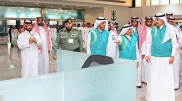 جدة.. وزير النقل يتفقد استعدادات استقبال ضيوف الرحمن في موسم الحج