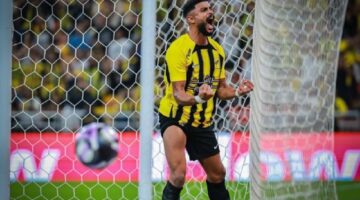 النصر يحسم موقفه من رحيل عبدالإله العمري إلى الاتحاد