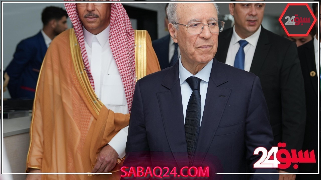 السفير الصالح يتفقّد صالة مبادرة طريق مكة في مطار محمد الخامس
