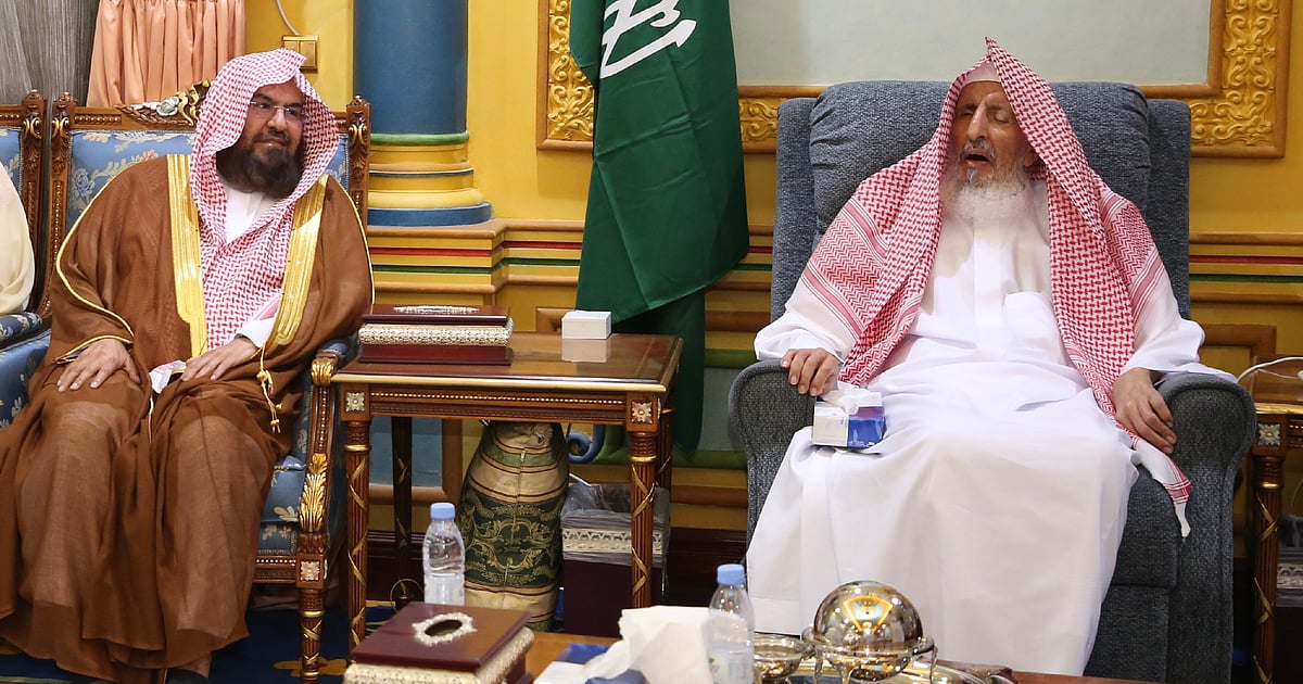 المفتي العام للسعودية يستقبل السديس ويشيد بجهود الشؤون الدينية في خدمة الحجاج