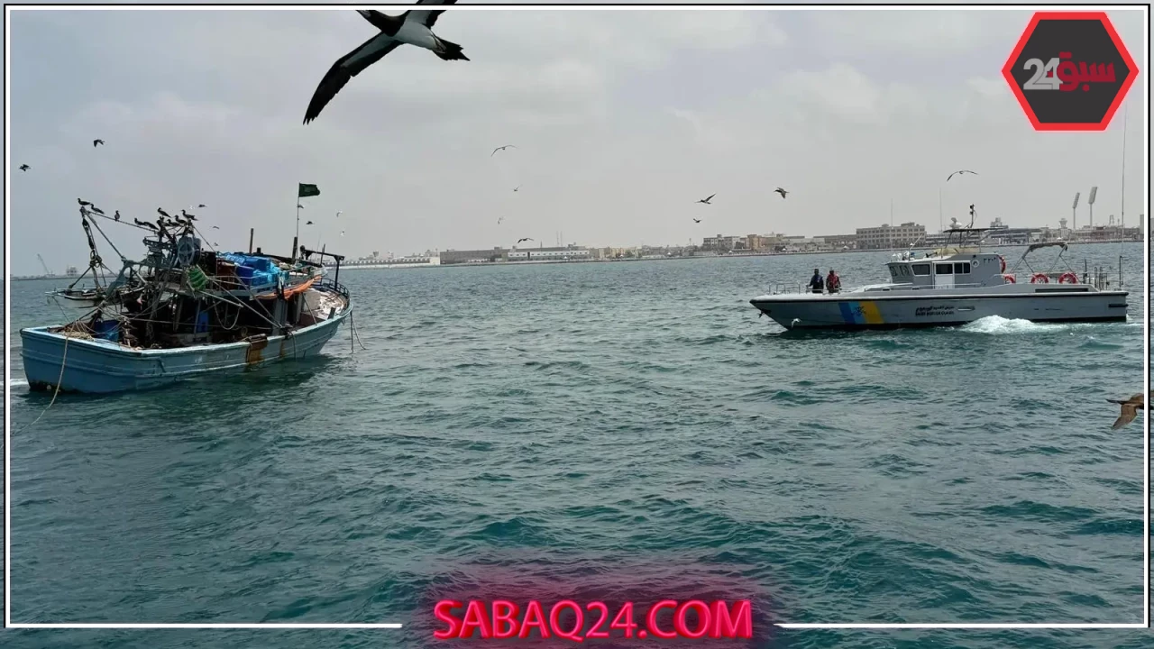 حرس الحدود ينقذ 10 مقيمين بعد جنوح واسطتهم البحرية في مكة المكرمة