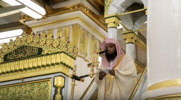 خطيب المسجد النبوي: تجنبوا الانشغال بما لا يعنيكم ليصلح الله شأنكم