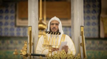 خطيب المسجد النبوي: الزوجة الصالحة هي الداعمة لزوجها في بناء بيت لا تهزه العواصف ولا الخلافات