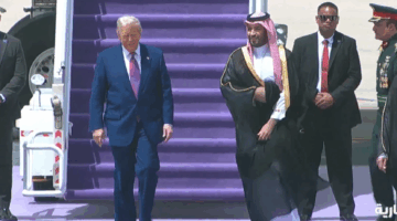 ولي العهد يستقبل الرئيس الأميركي دونالد ترامب في مطار الملك خالد بالرياض